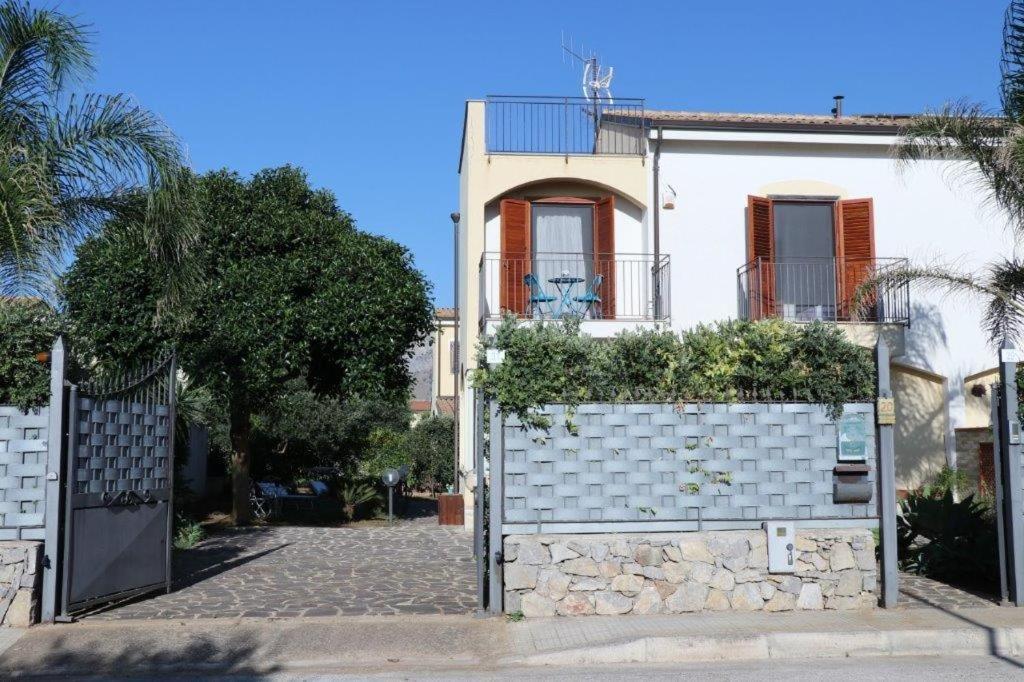 Villa Cavalluccio Marino Con Piscina Idromassaggio Carini Dış mekan fotoğraf